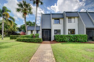 4815 Esedra Ct in Greenacres, FL - Building Photo