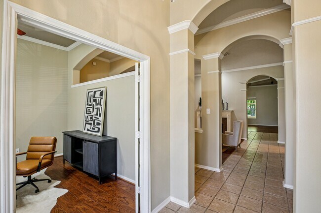 8822 Ballinger Dr in Houston, TX - Building Photo - Building Photo