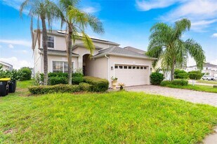 215 Gleneagles Dr in Davenport, FL - Building Photo