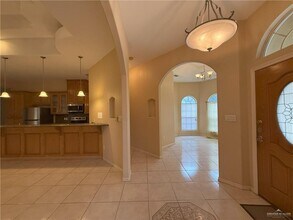 2903 Leslie St in Edinburg, TX - Building Photo - Building Photo