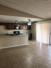8002 W Mariposa Dr in Phoenix, AZ - Building Photo - Building Photo