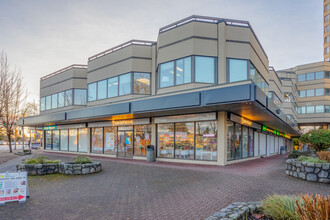 Burlington Square in Burnaby, BC - Building Photo - Building Photo