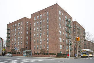 333 McDonald Ave in Brooklyn, NY - Building Photo - Building Photo