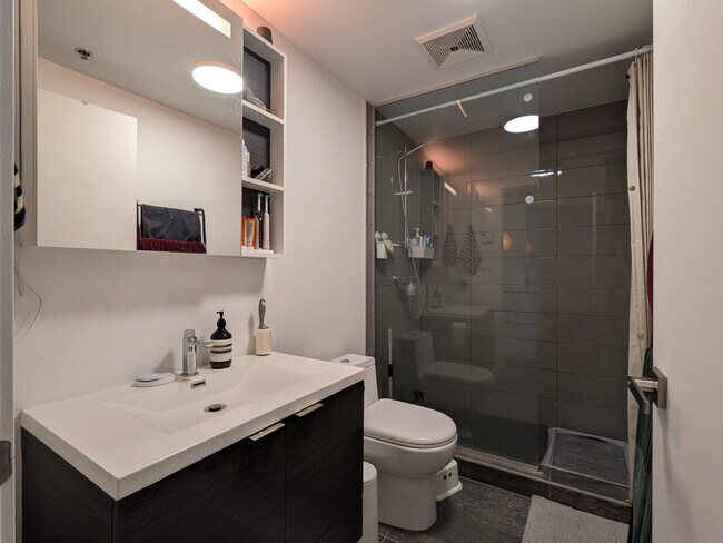 1800 René-Lévesque Boul O in Montréal, QC - Building Photo - Building Photo