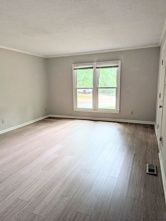 2213 Stayman Cir in Chapel Hill, NC - Building Photo - Building Photo