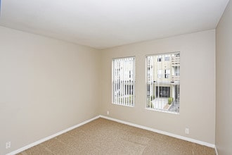 Parkview Terrace in San Diego, CA - Foto de edificio - Interior Photo