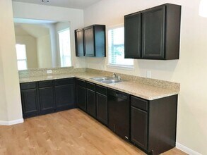 12710 Brightwood Dr in Montgomery, TX - Building Photo - Building Photo