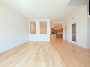 1878 N Alvarado St in Los Angeles, CA - Building Photo - Building Photo