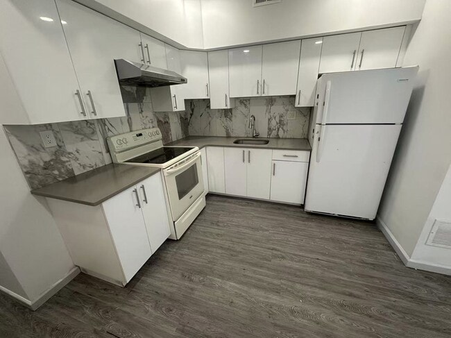 property at 915 Washington Ave