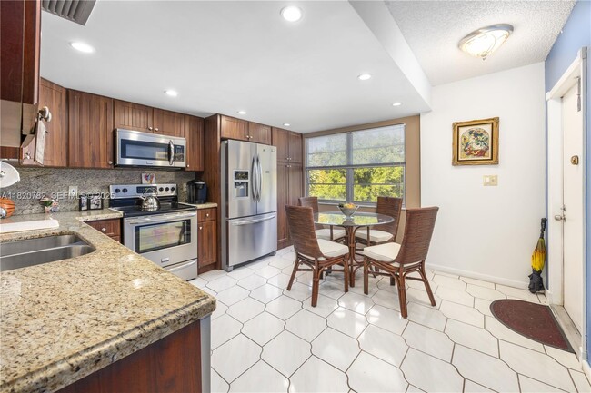 2504 Antigua Terrace in Coconut Creek, FL - Building Photo - Building Photo