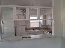 1319 Boylan Ave in Clearwater, FL - Building Photo