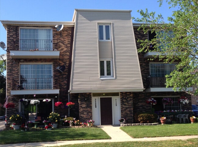 7120 O'Connell Dr, Unit 3W