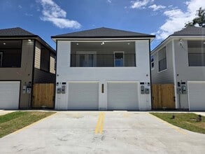 8406 De Priest St in Houston, TX - Building Photo - Building Photo