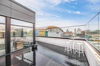550 Ultra Lofts in Milwaukee, WI - Building Photo - Interior Photo