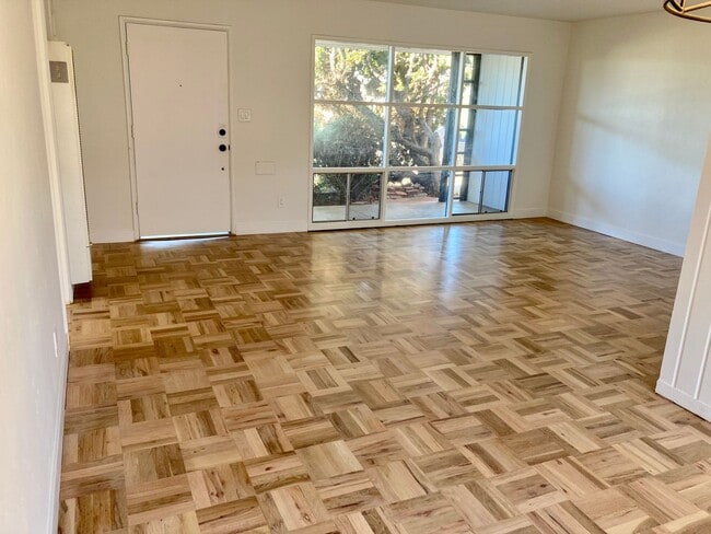 2361 Deerpark Dr in San Diego, CA - Building Photo - Building Photo