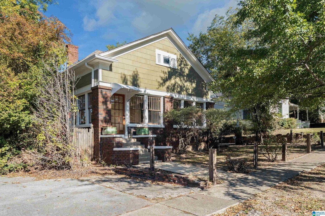 3716 6th Ave S in Birmingham, AL - Building Photo