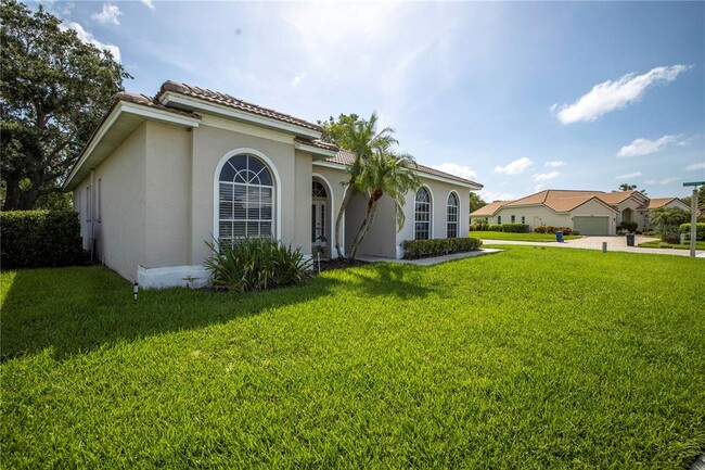 4240 Hearthstone Dr in Sarasota, FL - Building Photo - Building Photo