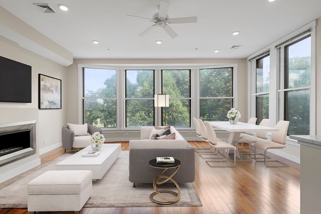 132 Boylston St in Boston, MA - Building Photo