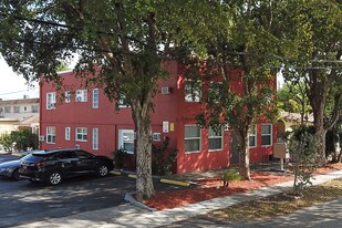 921 N 19th Ave in Hollywood, FL - Building Photo