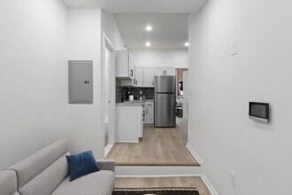 2819 W Oxford St in Philadelphia, PA - Building Photo - Building Photo