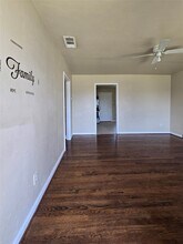 12121 Hoblitzelle Dr in Dallas, TX - Building Photo - Building Photo
