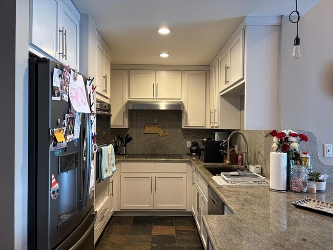 property at 160 Commandants Wy