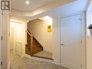112 Greenfield Ave in Ottawa, ON - Building Photo - Building Photo