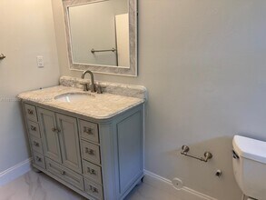 1651 Van Buren St in Hollywood, FL - Building Photo - Building Photo