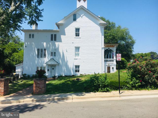 74 Waterloo St in Warrenton, VA - Building Photo - Building Photo