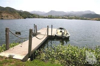 268 Lake Sherwood Dr in Lake Sherwood, CA - Building Photo - Building Photo