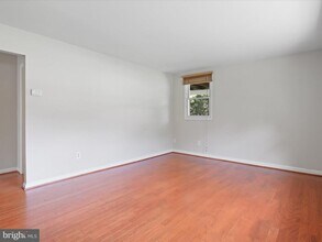 5544 Halwis St in Alexandria, VA - Building Photo - Building Photo