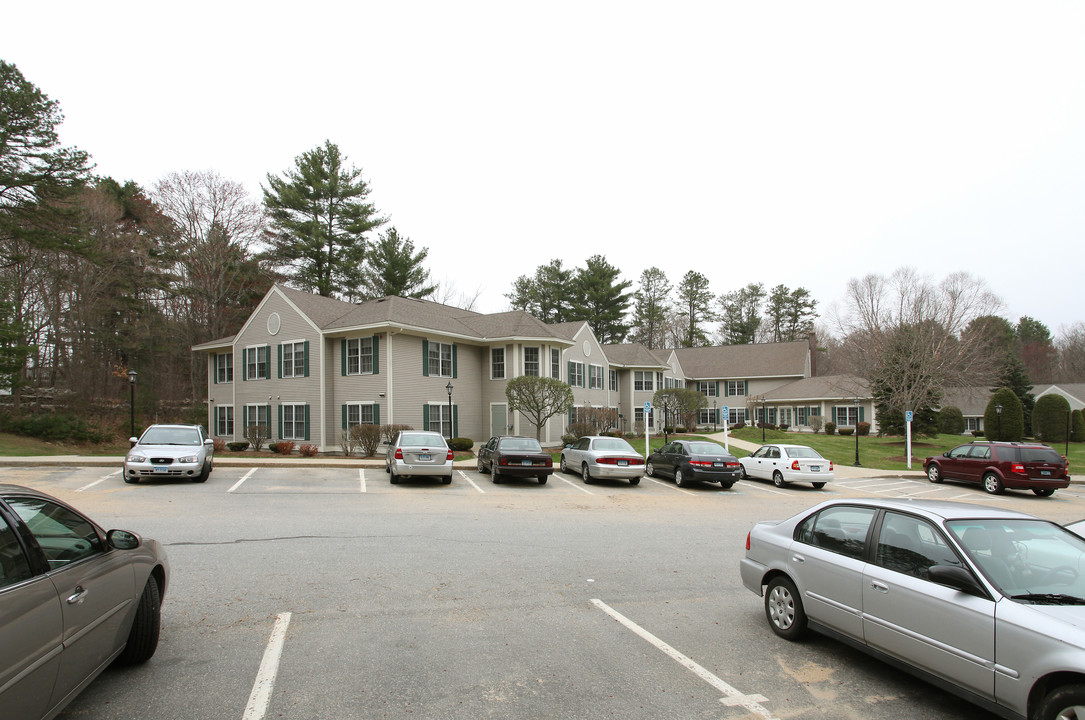 Primrose Crossing / Primrose Village in Dayville, CT - Building Photo