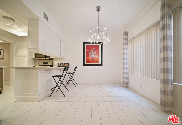 1136 S Shenandoah St-Unit -101 in Los Angeles, CA - Foto de edificio