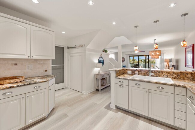 26733 Hickory Blvd in Bonita Springs, FL - Building Photo - Building Photo