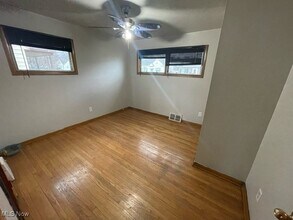 15920 Pike Blvd in Brook Park, OH - Building Photo - Building Photo