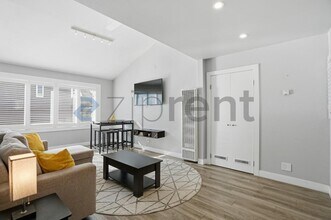 10 27th Ave in Los Angeles, CA - Building Photo - Building Photo