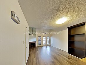 13215 Emily Rd in Dallas, TX - Building Photo - Building Photo