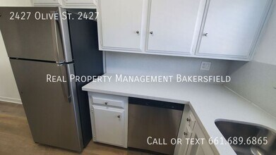 2427 Olive St in Bakersfield, CA - Building Photo - Building Photo