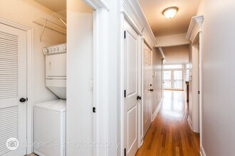 1815 W Armitage Ave in Chicago, IL - Building Photo - Building Photo