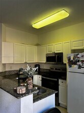 10775 NW 83rd Terrace in Doral, FL - Building Photo - Building Photo