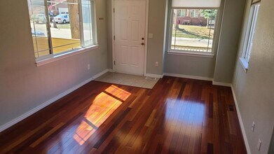 818 S Terry St in Longmont, CO - Building Photo - Building Photo