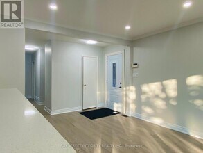 207 Maple Ave in Richmond Hill, ON - Building Photo - Building Photo