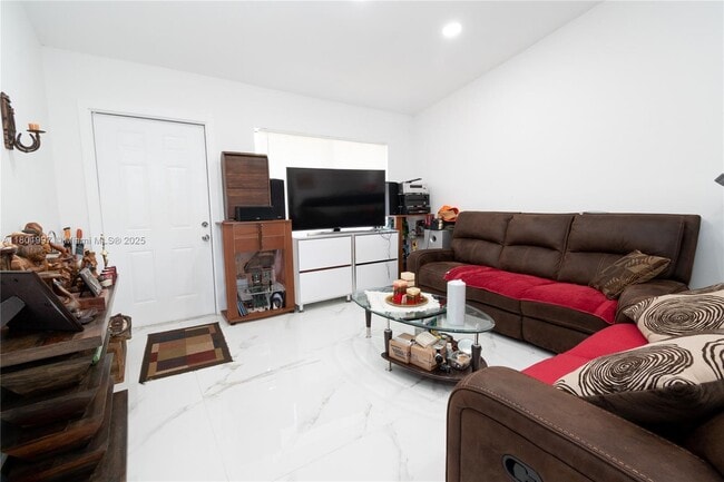 9502 Southwest 151 Court in Miami, FL - Building Photo - Building Photo