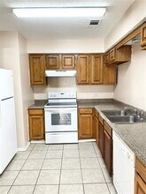 2041 W Walnut St, Unit D in Garland, TX - Building Photo - Building Photo