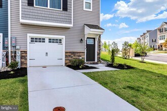 11301 Carobel Ct in White Marsh, MD - Building Photo - Building Photo