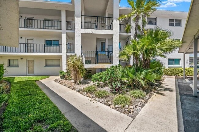 property at 708 S Tamiami Trl