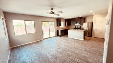 6502 Baylyn Ct in Las Vegas, NV - Foto de edificio - Building Photo