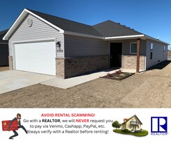 2525 E Fox Mdw St in Siloam Springs, AR - Building Photo