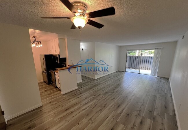 3604 W Estates Ln in Rolling Hills Estates, CA - Building Photo - Building Photo