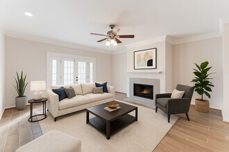 1039 Fountain View Dr in Houston, TX - Building Photo - Building Photo